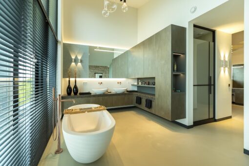 Luxe badmeubel op maat, badkamermeubel op maat, badkamer kast op maat, maatwerk badkamer kast in Eindhoven